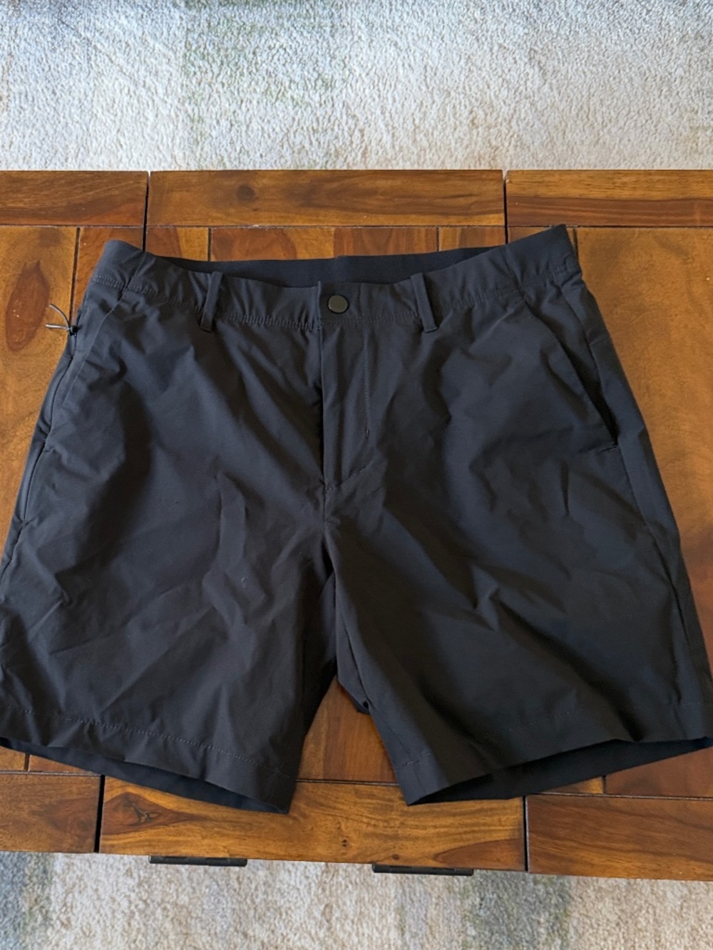 BR Sport Banana Republic Mens Black 7" Inseam Short